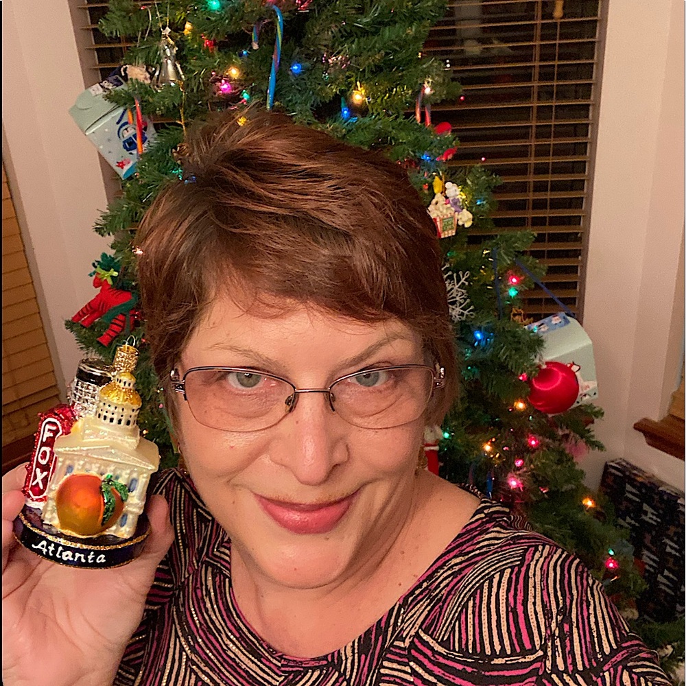 Meet your Posher, Sharon